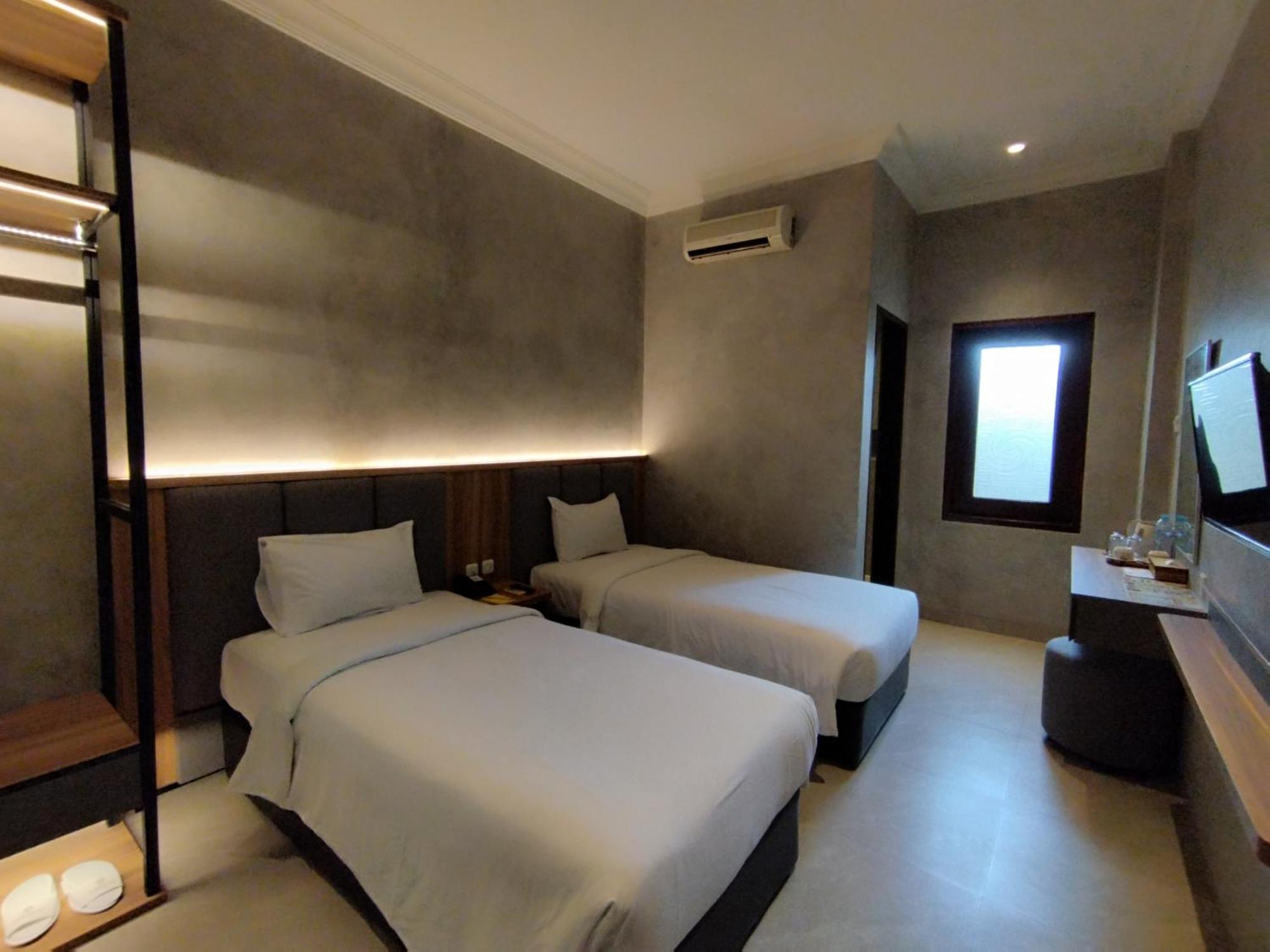 The Grand Palace Hotel Malang Exteriér fotografie